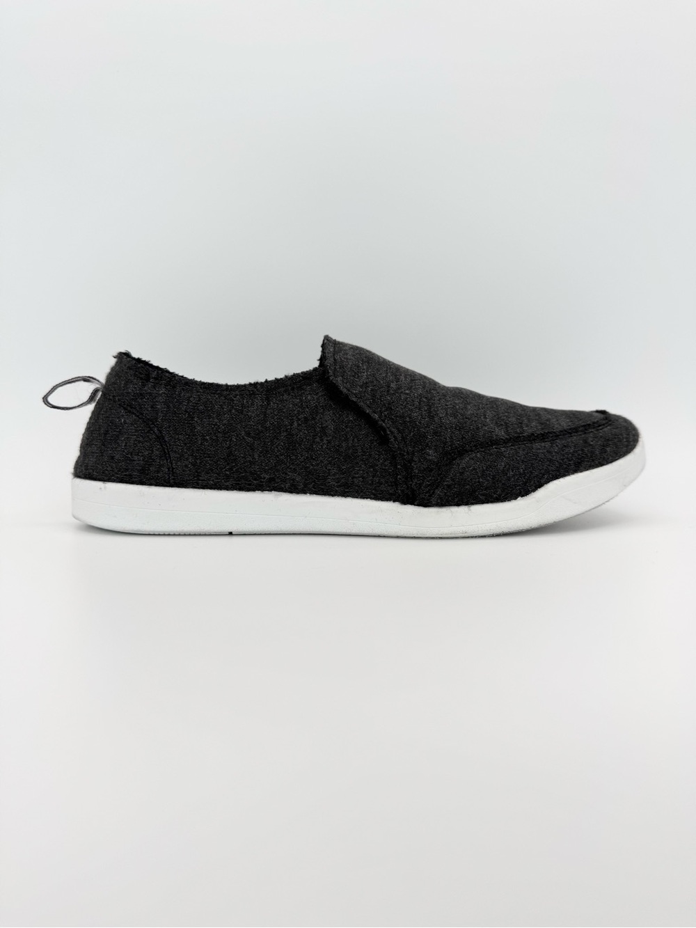 VIONIC Beach Malibu Jersey Slip On Sneakers 7.5 Charcoal Gray Heathered Comfort